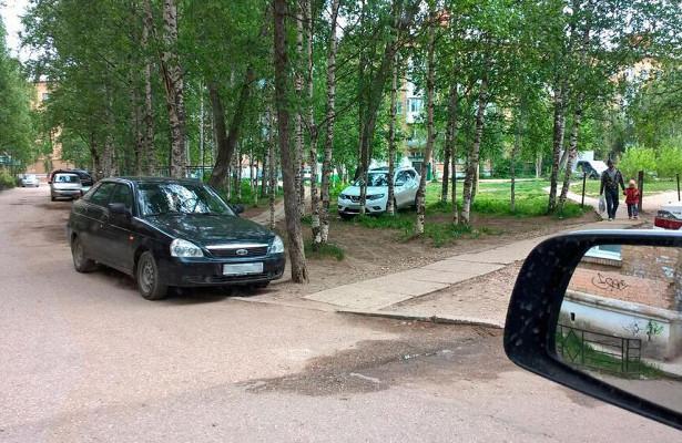 В Костроме тестируют систему аппаратной фиксации нарушений правил парковки