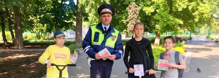 Госавтоинспекция г. Москвы призывает велосипедистов и мотоциклистов быть внимательными на дороге