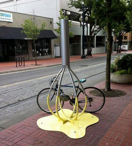 Креативные парковки велосипедов