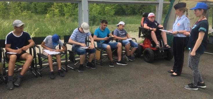 В Белгородской области в рамках олимпиады по автомоделированию прошли экзамены по ПДД