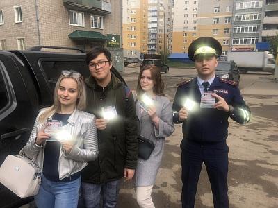 В Кирове во дворах микрорайонов автоинспекторы проводят уроки дорожной безопасности