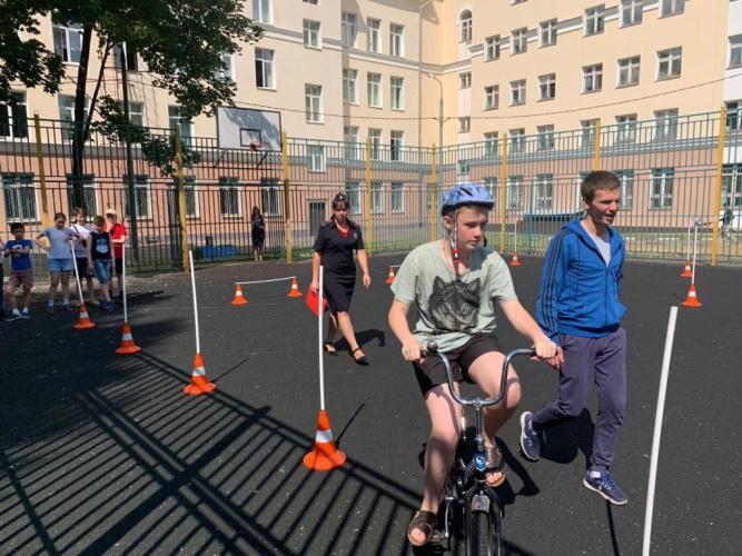Госавтоинспекции Юго-Восточного округа столицы провели занятия по дорожной безопасности