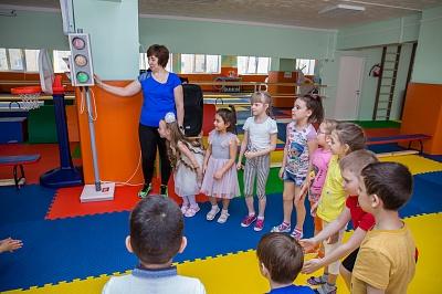 Воспитанники детских садов Югры изучают «Азбуку дорожного движения»