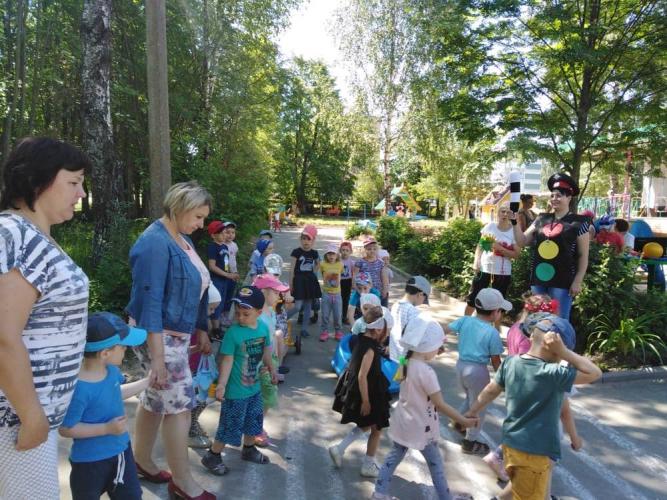 О безопасном переходе проезжей части.