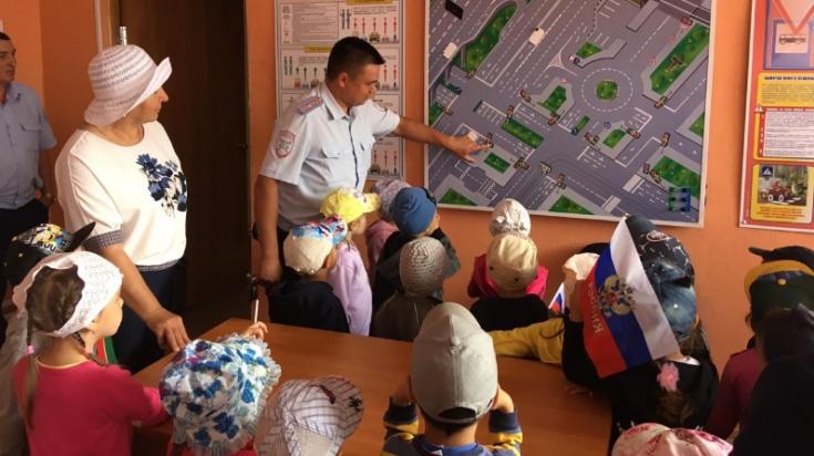 В летних лагерях Татарстана продолжаются мероприятия по безопасности дорожного движения