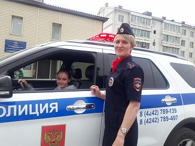 Ознакомительная экскурсия для детей летнего лагеря проведена в Холмском районе