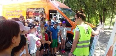 ЛЕТНИЕ ЭКСКУРСЫ ДОРОЖНОЙ БЕЗОПАСНОСТИ ПРОХОДЯТ В ПРИШКОЛЬНЫХ ЛАГЕРЯХ КАБАРДИНО-БАЛКАРИИ