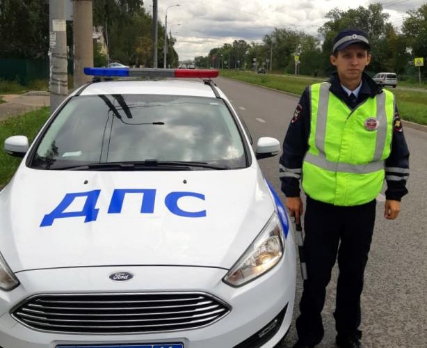 В Казани автоинспектор спас женщину, вовремя оказав ей первую помощь