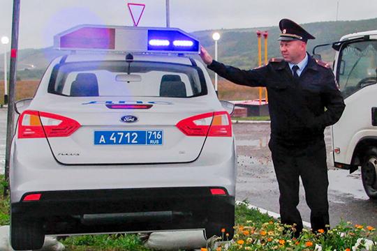 ГИБДД расставляет по трассам продвинутые муляжи