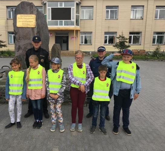 Инспекторы ГИБДД Северо-Курильска провели акцию «Внимание - дети!»