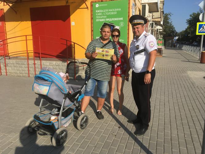 В Джанкое сотрудники Госавтоинспекции провели акцию «Пешеход! Внимание!»