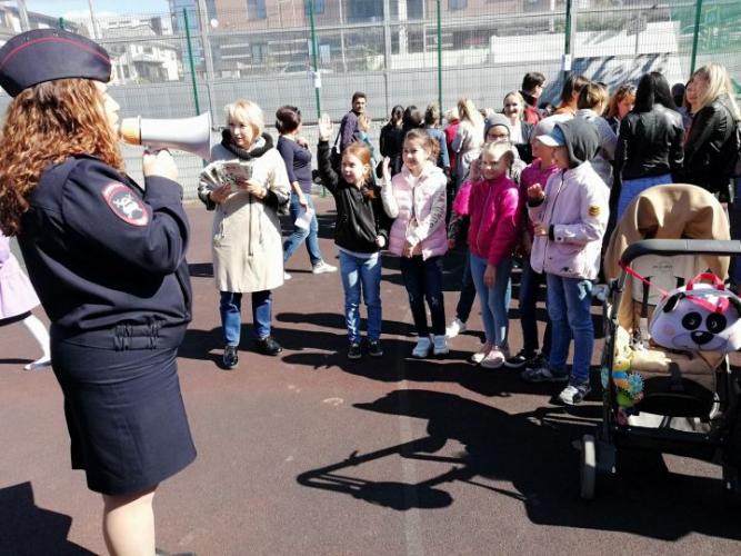 Сотрудники Госавтоинспекции в рамках мероприятия «Внимание - дети!» провели «День безопасности дорожного движения»