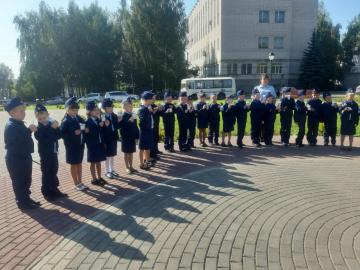 В Тверской области инспекторы и «родительский патруль» проконтролировали передвижение школьников по маршруту «дом-школа-дом»