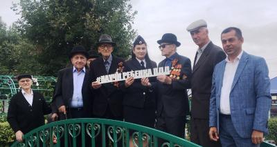 Ветераны Великой Отечественной войны и главы сельских поселений Кабардино-Балкарии организовали инсталляцию за безопасность на дороге
