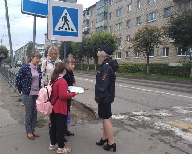 Автоинспекторы и «родительский патруль» Волгореченска проверили соблюдение правил дорожного движения школьниками
