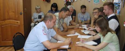 Белгородские автоинспекторы проинструктировали руководителей спортклубов по безопасной перевозке организованных групп детей