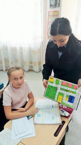 В Югре стартовала Неделя безопасности, посвященная вопросам безопасности детей на дорогах