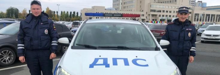 Жительница Москвы поблагодарила инспекторов ДПС за помощь на дороге