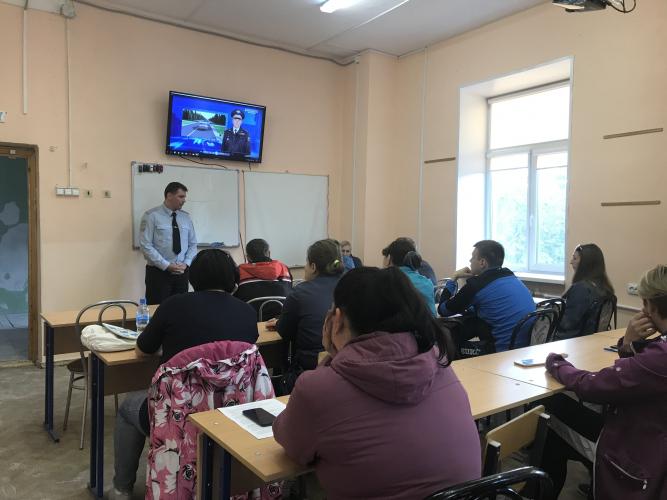 Госавтоинспекторы  провели профилактические мероприятия с будущими кандидатами в водители
