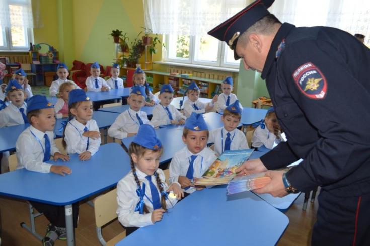 В Белгородском районе кадетские группы детских садов пополнились новыми помощниками Госавтоинспекции
