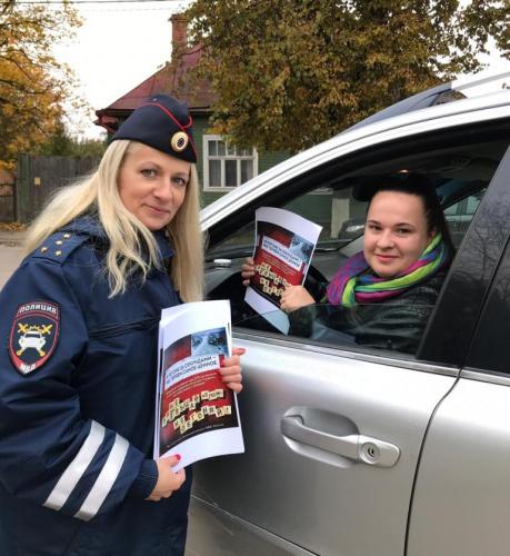 В Печорском районе прошла акция "Если стаж от десяти – ты, водитель, не спеши!