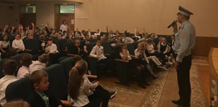 Сотрудники ГИБДД Центрального округа провели профилактическое мероприятие «Зебра – мой друг»