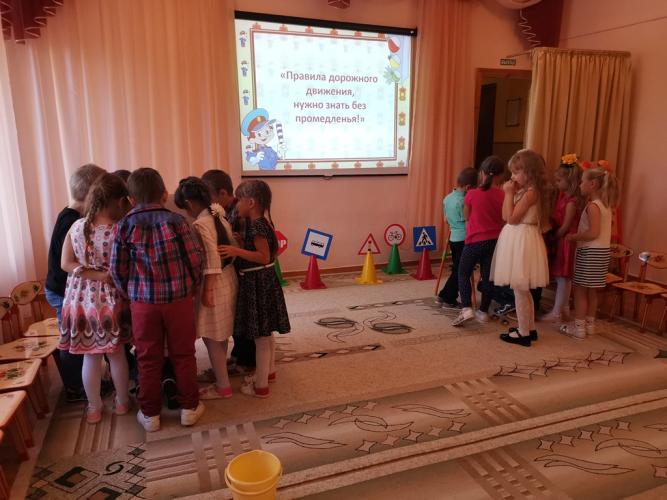 В воронежском детском саду прошел тематический праздник по дорожной безопасности