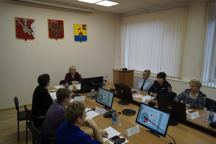 Сотрудники ГИБДД Вытегорского района приняли участие в районном родительском форуме «Поддержка семей, имеющих детей»