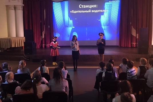 В г. Сыктывкаре прошло театрализованное представление по Правилам дорожного движения