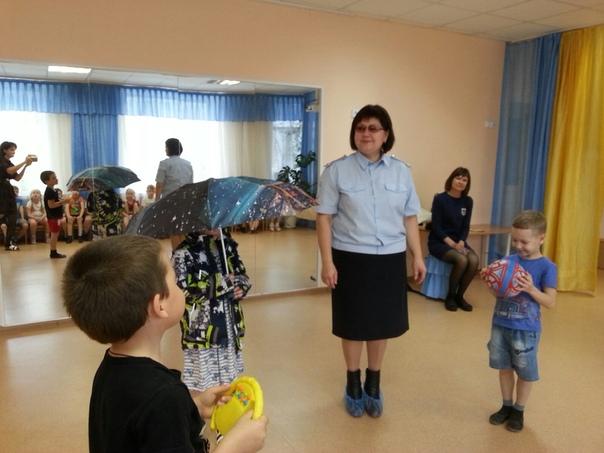 Кировские дошкольники повторили правила поведения на дороге при неблагоприятных погодных условиях