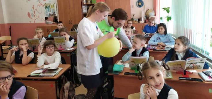 Железногорские школьники приняли участие в акции «Шарик моей мечты»