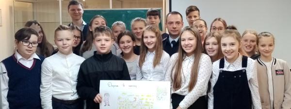 В Карелии активисты ОНФ призвали школьников следовать безопасным маршрутом дом-школа-дом