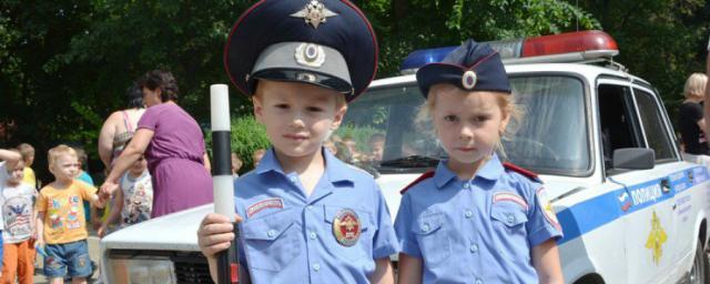 Детсадовцы удивили инспекторов ГИБДД