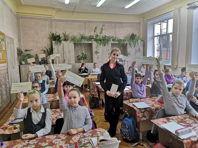 Сотрудники Госавтоинспекции города Смоленска провели акцию «Письмо водителю»