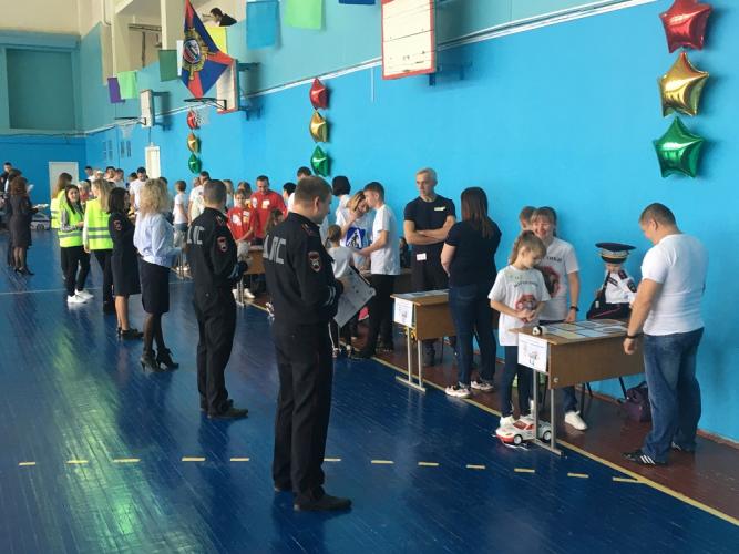 В Тольятти подвели итоги ежегодного конкурса «Мама, папа, я - знающая ПДД семья»