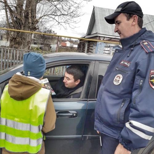 В каникулы аксубаевских школьников учили безопасности на дорогах.