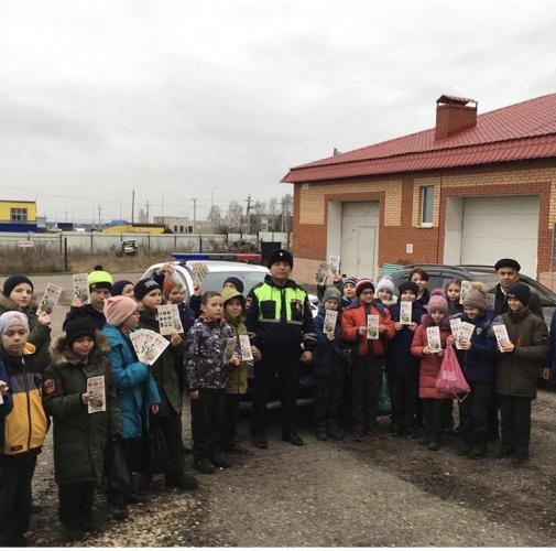 В ТАТАРСТАНЕ КУРСАНТЫ КАДЕТСКОЙ ШКОЛЫ ОТПРАВИЛИСЬ НА ЭКСКУРСИЮ В ОТДЕЛЕНИЕ ГИБДД