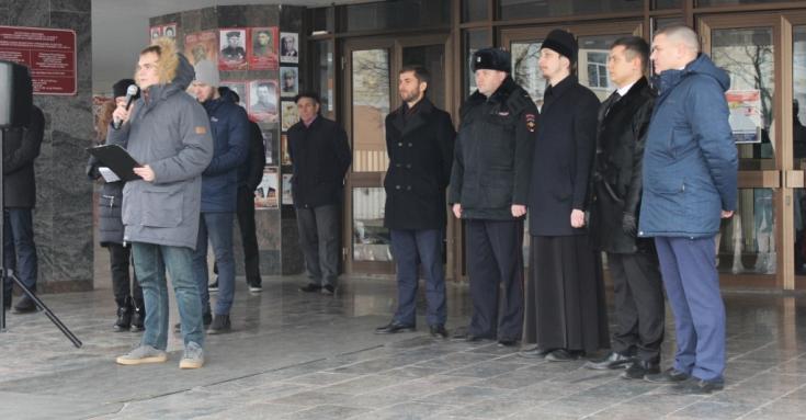 В Саранске прошла акция «Мы выбираем жизнь», приуроченная ко дню памяти жертв ДТП