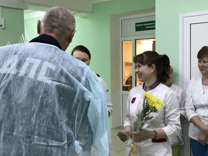В Зиме сотрудники полиции в предверии Дня матери посетили родильный дом