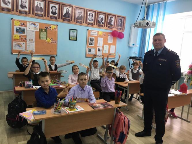 «Правовой месячник» проходит в школах Анивского района