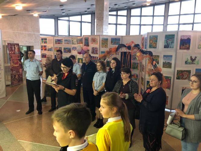 Школьники Владивостока приняли участие в общегородском конкурсе «Дорожный лабиринт»