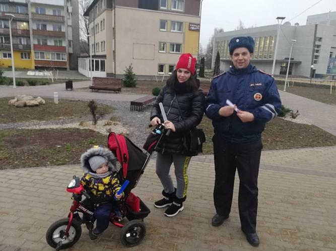 Сотрудники отделения ГИБДД города Немана Калининградской области  провели профилактическую акцию «Заметный пешеход»