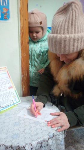 Родители детского сада № 47 города Верхняя Пышма подписали обязательства о безопасной перевозке своих детишек.
