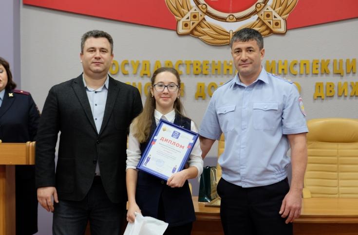 Школьники Новосибирской области стали победителями Всероссийского конкурса «Аллея славы Госавтоинспекции»