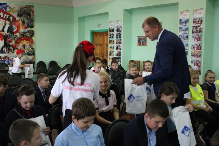 В рамках национального проекта «Безопасные и качественные автомобильные дороги» в одной из школ Курской области прошел «Урок безопасности».