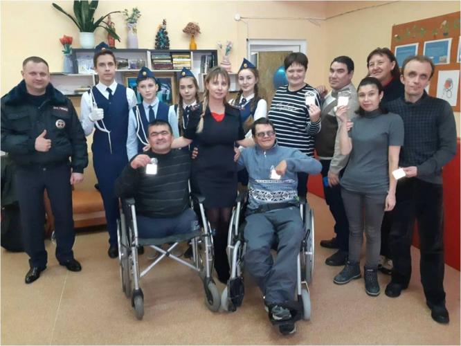 Тюменские автоинспекторы провели экспресс-урок безопасности на языке жестов