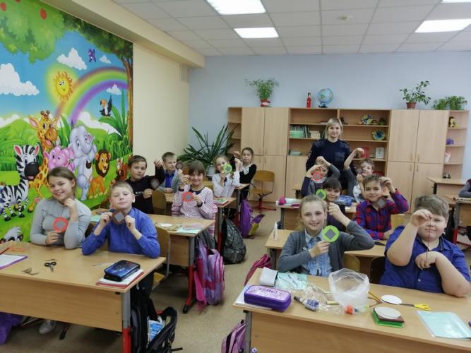 В Аркадакском районе автоинспекторы провели профилактические мероприятия для младших школьников