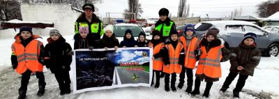 В Белгородской области автоинспекторы провели экскурсии для первоклассников по зимним маршрутам