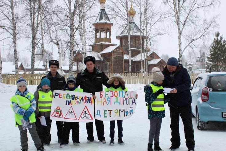 В Томской области юные инспекторы движения провели соцопрос
