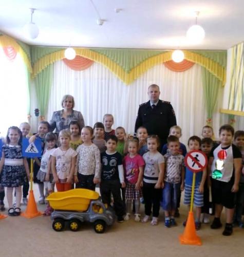 «Дни безопасности» проводят автоинспекторы в детских садах Липецкой области